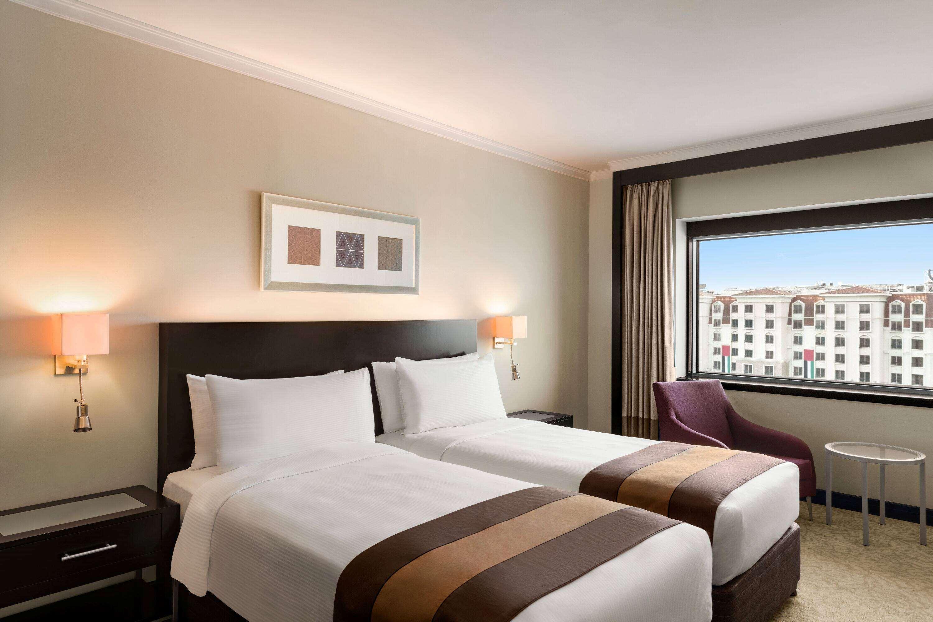 Отель Ramada Plaza By Wyndham Dubai Deira Экстерьер фото